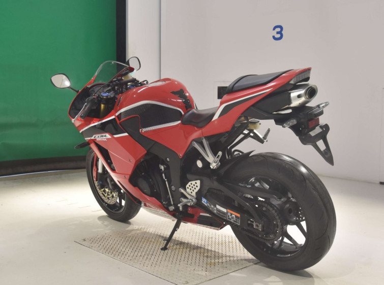 Мотоцикл Honda CBR600RR с пробегом 10247 km