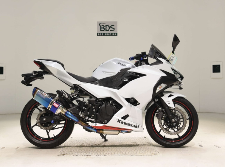 Мотоцикл Kawasaki NINJA400 з пробігом 17865 km