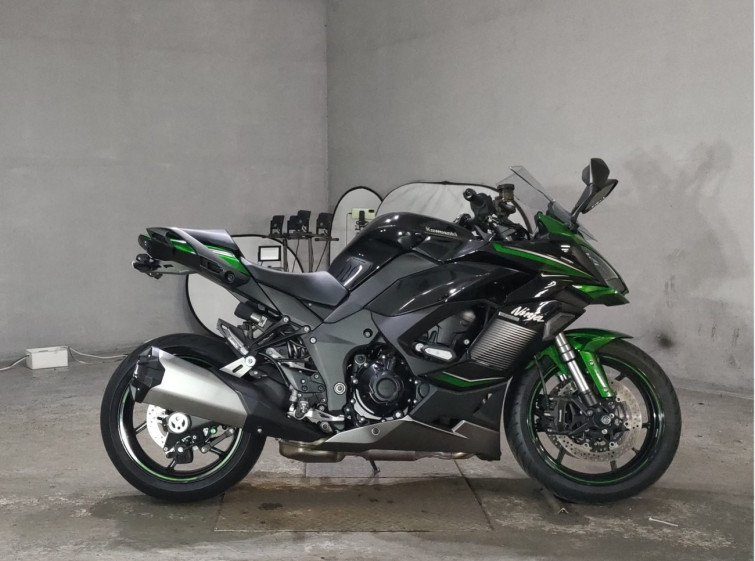Мотоцикл Kawasaki NINJA1000SX с пробегом 10932 km