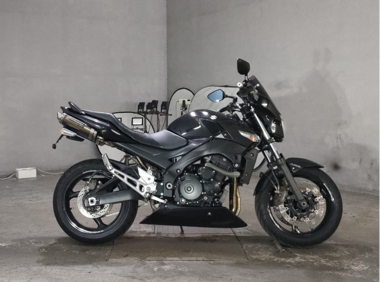 Мотоцикл Suzuki GSR400 с пробегом 52130 km