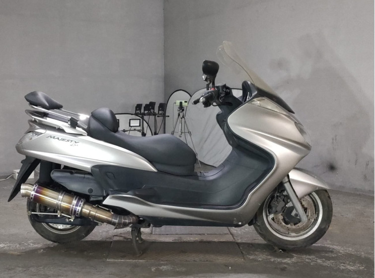 Мотоцикл Yamaha GRAND MAJESTY 400