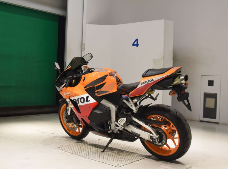 Мотоцикл Honda CBR600RR з пробігом 18983 km