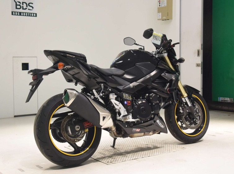 Мотоцикл Suzuki GSR750 с пробегом 26278 km