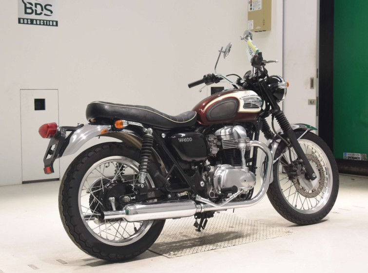 Мотоцикл Kawasaki W400 з пробігом 5652 km