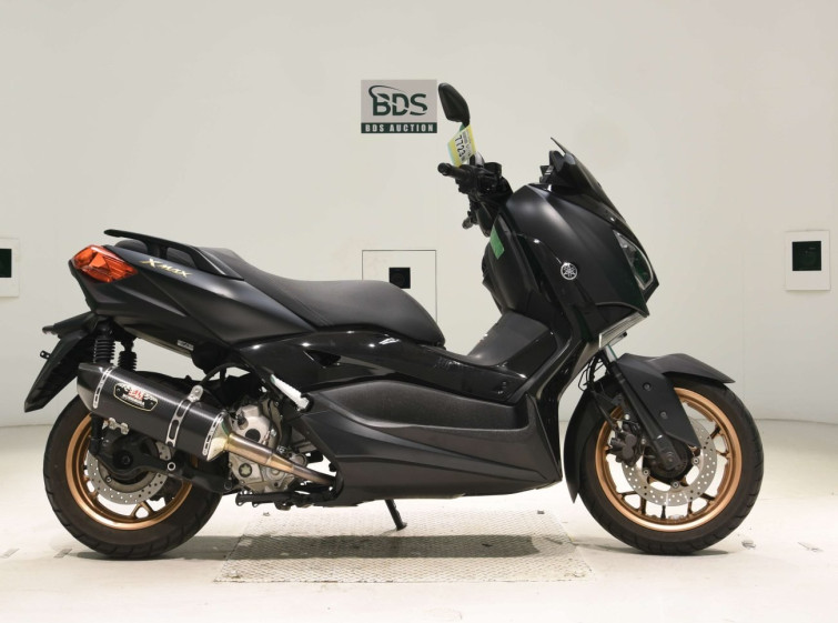 Мотоцикл Yamaha X-MAX250-2
