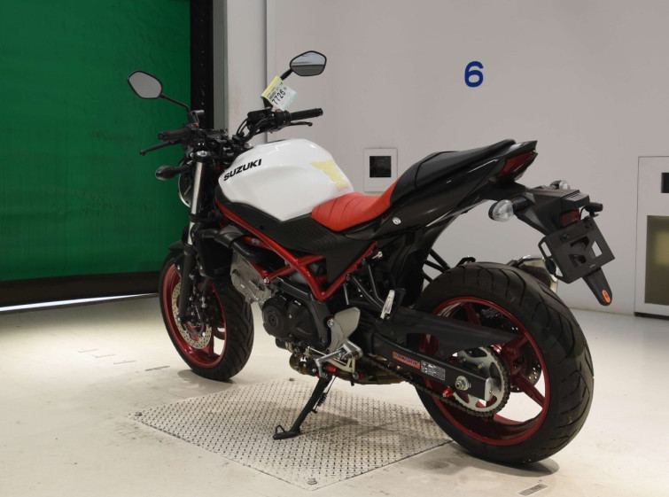 Мотоцикл Suzuki SV650A