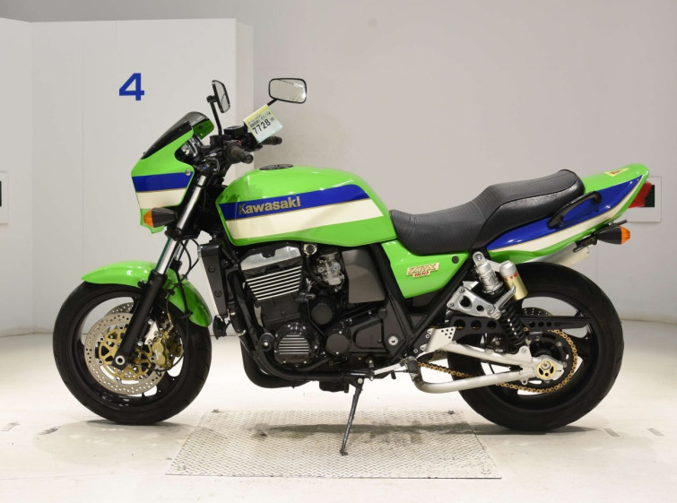 Мотоцикл Kawasaki ZRX1100
