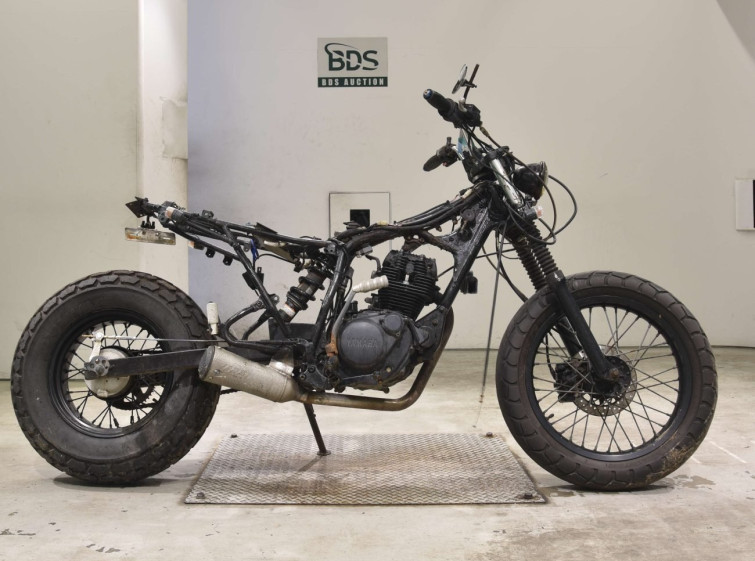 Мотоцикл Yamaha TW225 з пробігом 213 km
