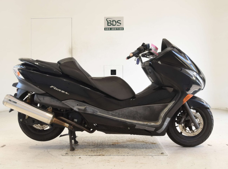 Мотоцикл Honda FORZA Z