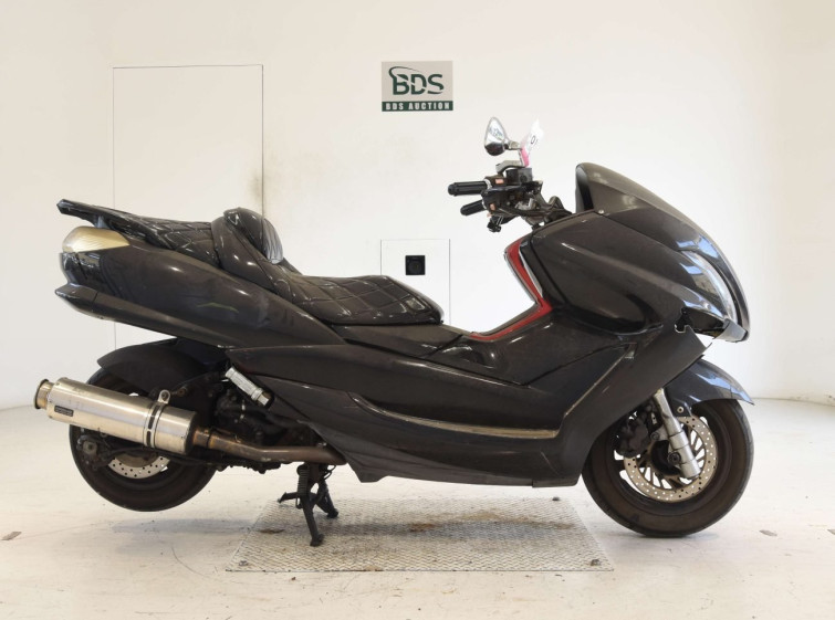Мотоцикл Yamaha MAJESTY 250