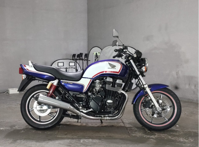 Мотоцикл Honda CB750 з пробігом 43352 km