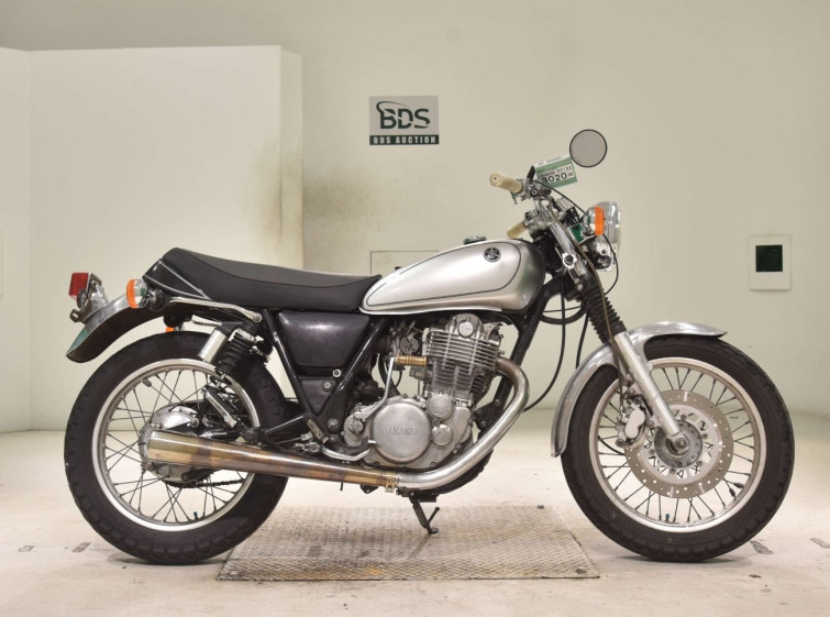 Мотоцикл Yamaha SR400 с пробегом 20724 km