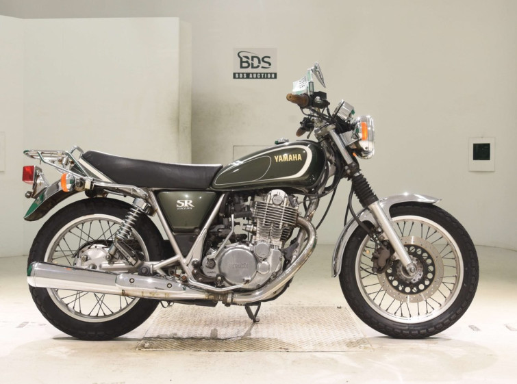Мотоцикл Yamaha SR400 с пробегом 72905 km