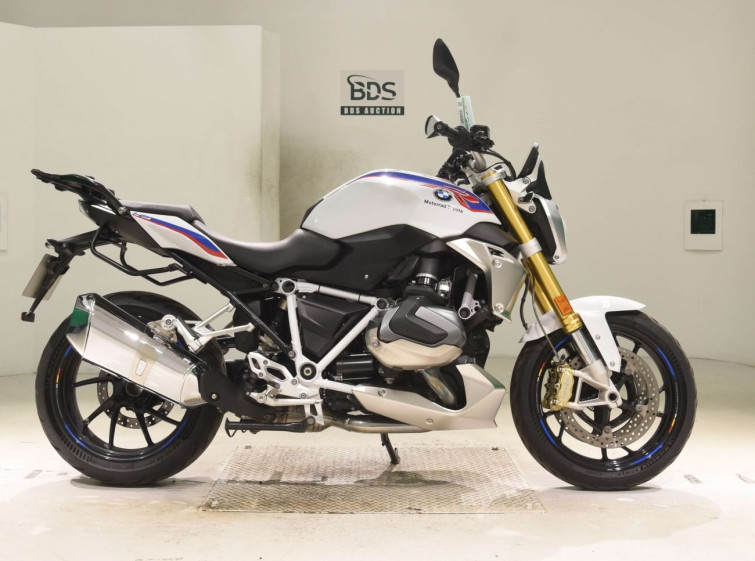 Мотоцикл BMW R1250R с пробегом 29780 km