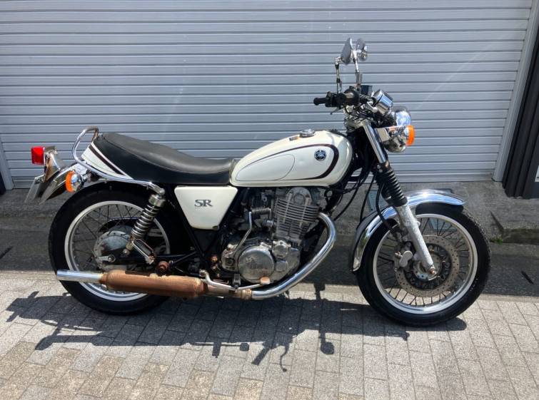 Мотоцикл Yamaha SR400 с пробегом 14029 km