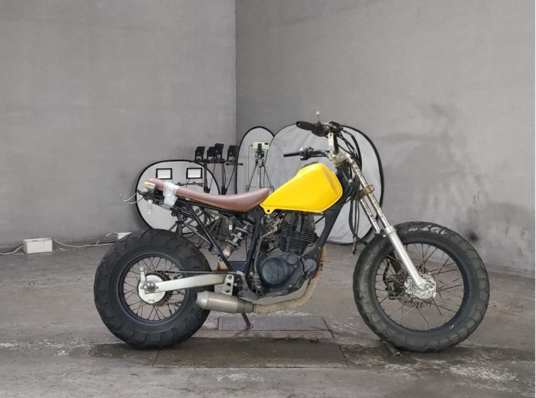 Мотоцикл Yamaha TW200
