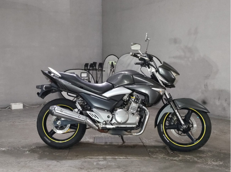 Мотоцикл Suzuki GSR250 с пробегом 30389 km