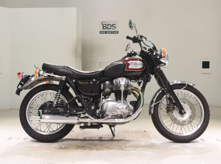 Мотоцикл Kawasaki W650 с пробегом 8964 km