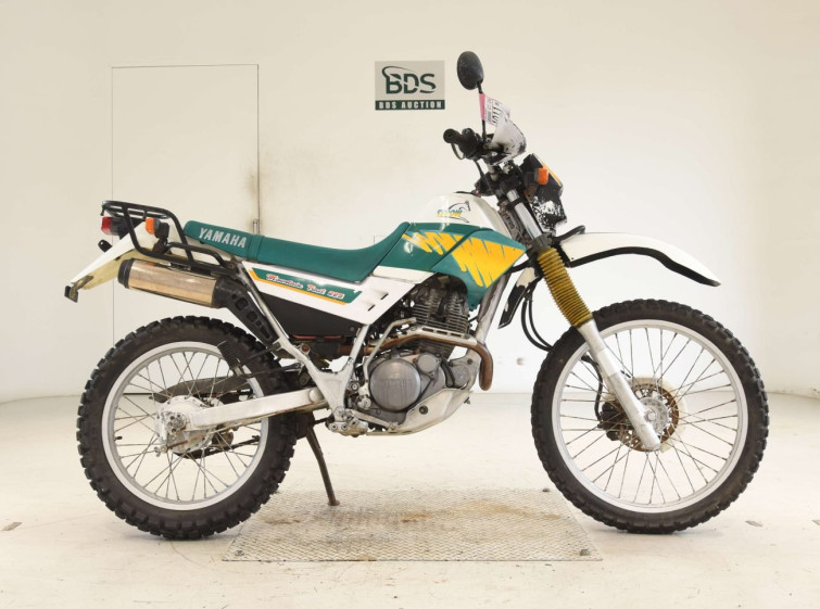 Мотоцикл Yamaha SEROW XT225 с пробегом 33309 km