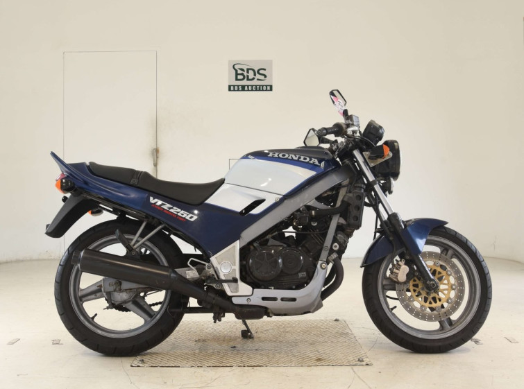 Мотоцикл Honda VTZ250 з пробігом 21551 km