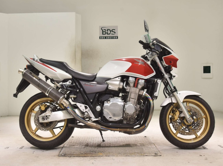 Мотоцикл Honda CB1300SF с пробегом 33514 km