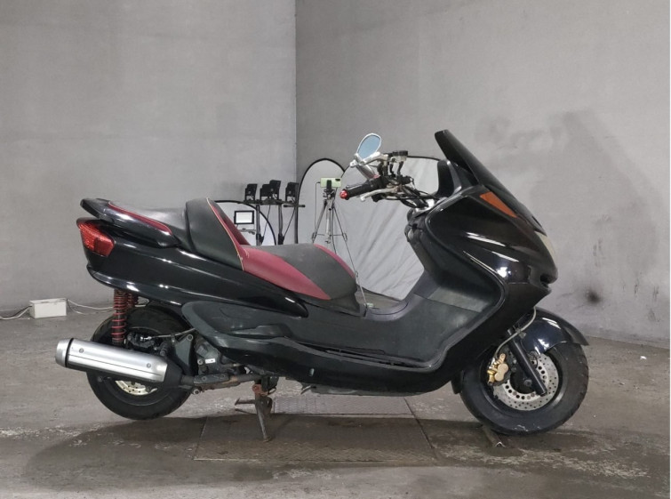 Мотоцикл Yamaha MAJESTY 250 с пробегом 56093 km