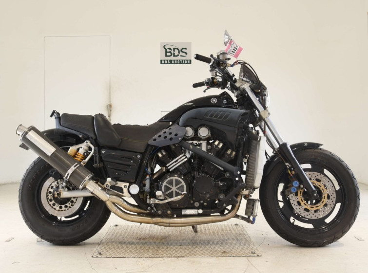 Мотоцикл Yamaha V-MAX1200 с пробегом 26485 km