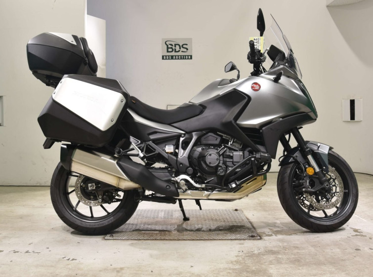 Мотоцикл Honda NT1100 з пробігом 15385 km