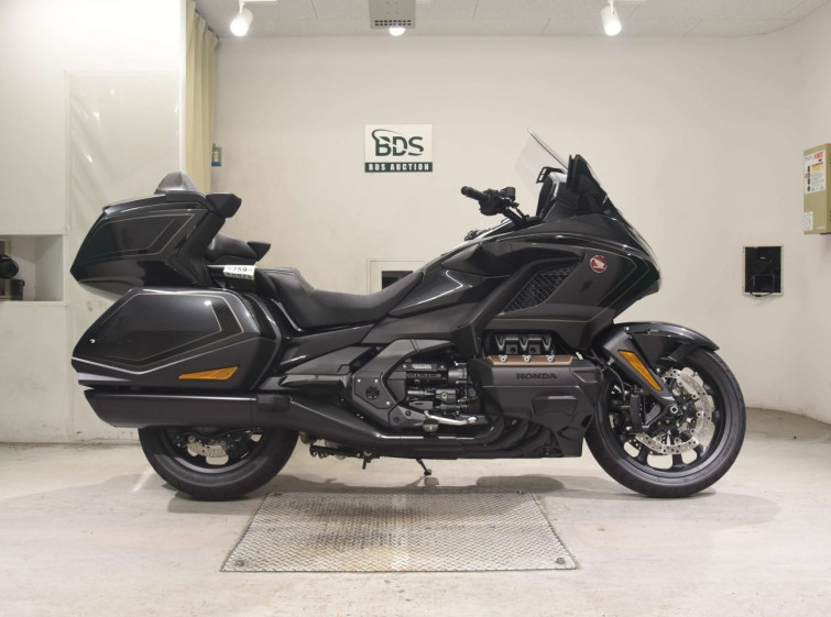 Мотоцикл Honda GL1800 TOUR D с пробегом 88 km