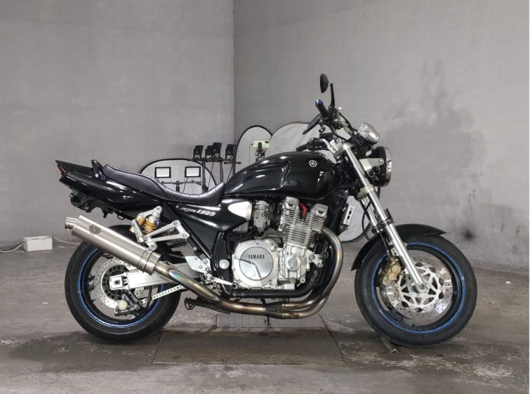 Мотоцикл Yamaha XJR1300 з пробігом 30431 km
