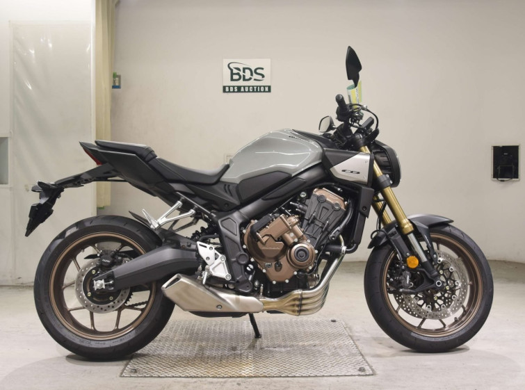 Мотоцикл Honda CB650R-2E CLUTCH с пробегом 300 km