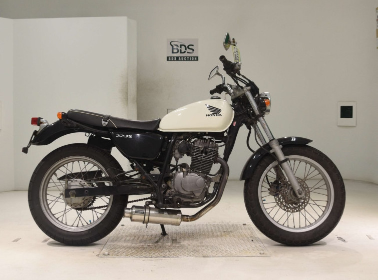 Мотоцикл Honda CB223S з пробігом 42006 km