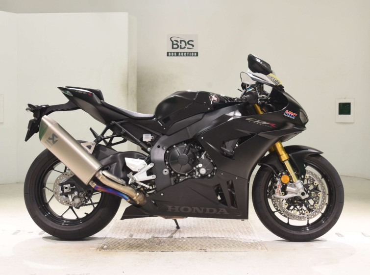 Мотоцикл Honda CBR1000RR SP с пробегом 1389 km