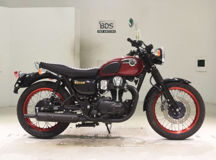 Мотоцикл Kawasaki W800 з пробігом 6590 km