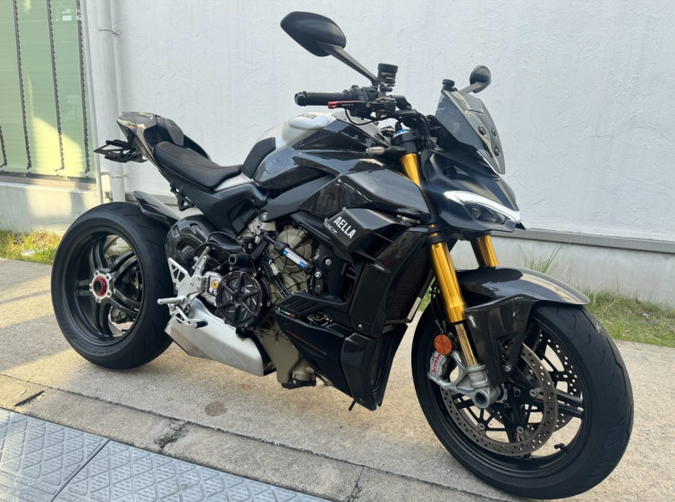 Мотоцикл Ducati STREET FIGHTER V4S с пробегом 49693 km