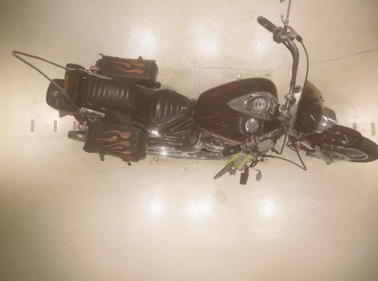 Мотоцикл Yamaha DRAGSTAR XVS400