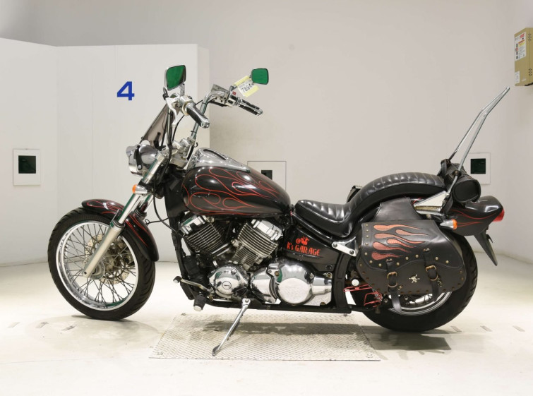 Мотоцикл Yamaha DRAGSTAR XVS400