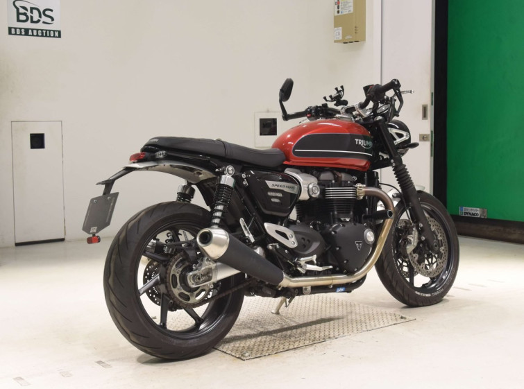 Мотоцикл Triumph SPEED TWIN з пробігом 7319 km