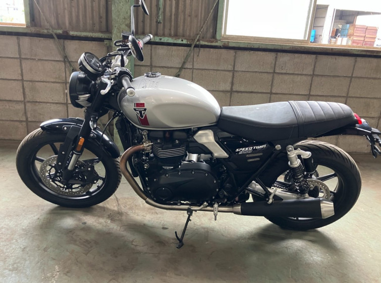 Мотоцикл Triumph SPEED TWIN 900 с пробегом 781 km