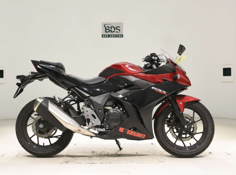 Мотоцикл Suzuki GSX250R з пробігом 5254 km