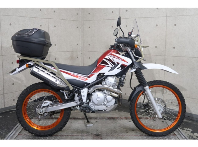 Мотоцикл Yamaha SEROW XT250 с пробегом 2992 km