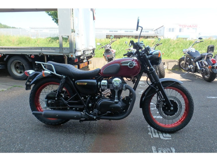 Мотоцикл Kawasaki W800 с пробегом 7962 km