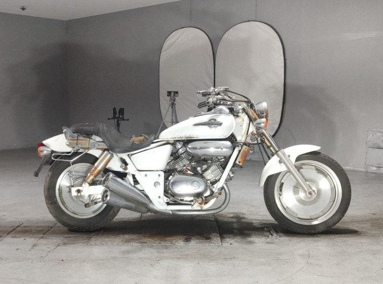Мотоцикл Honda MAGNA250 з пробігом 19274 km