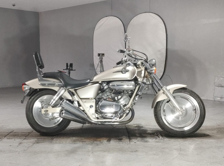 Мотоцикл Honda MAGNA250 с пробегом 25600 km