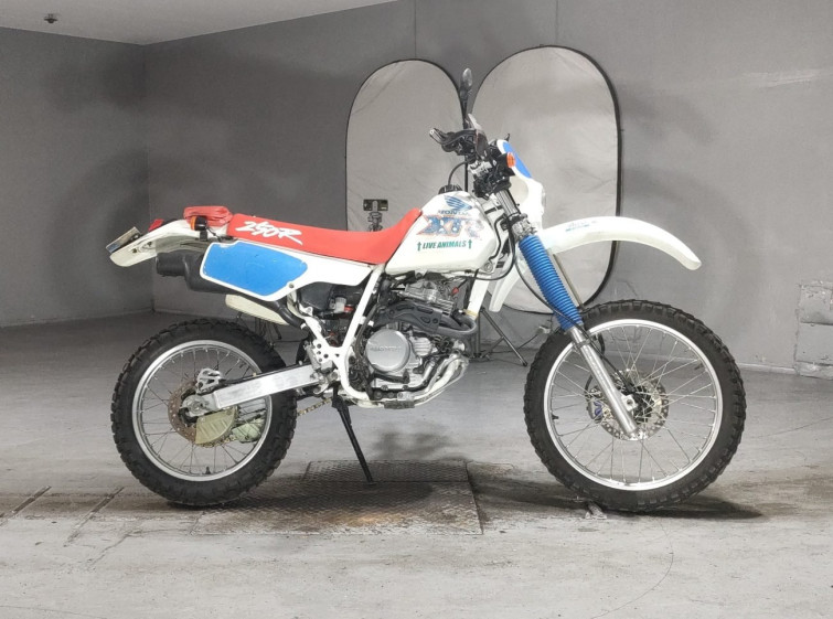 Мотоцикл Honda XR250 з пробігом 20740 km