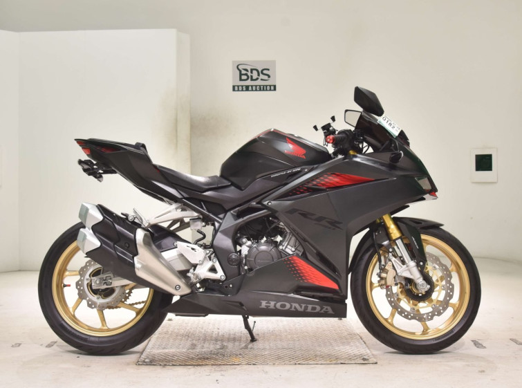 Мотоцикл Honda CBR250RR з пробігом 19602 km