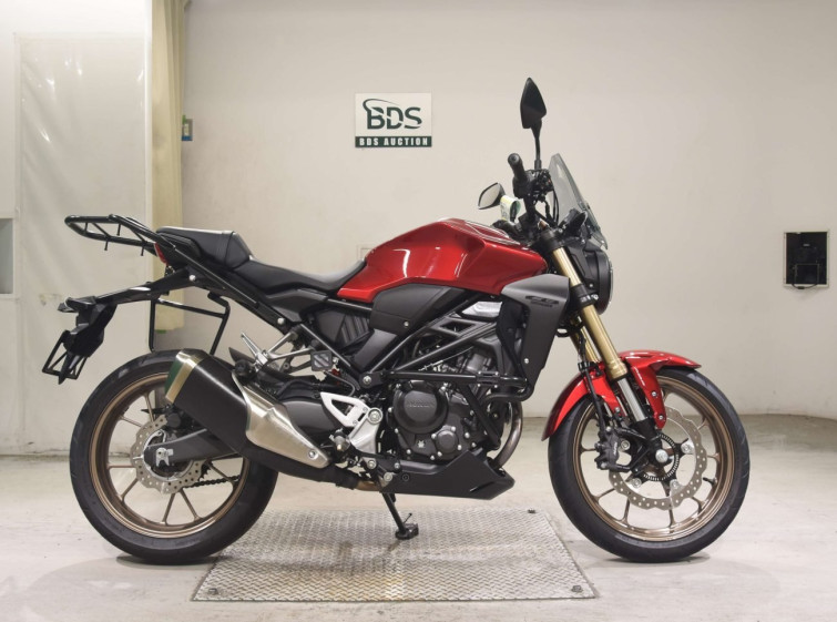 Мотоцикл Honda CB250RA с пробегом 7636 km