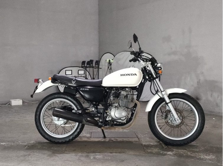 Мотоцикл Honda CB223S з пробігом 30548 km