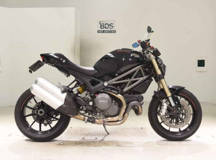 Мотоцикл Ducati MONSTER 1100EVO с пробегом 16196 km