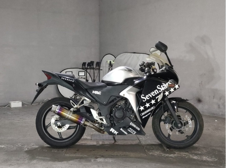 Мотоцикл Honda CBR250R з пробігом 28923 km
